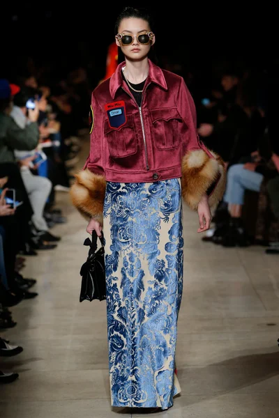 Look 23